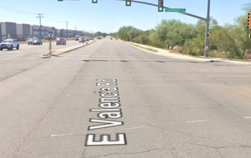 1 Dies in Tucson Car Accident at Valencia Road and Alvernon Way