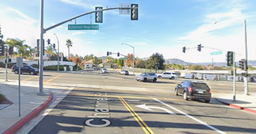 4 People Injured in Multi Vehicle - Butterfield Stage Road And Channel Street