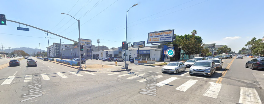 Cinco personas gravemente heridas en un accidente automovilístico en la avenida Vineland y el Bulevar Magnolia en North Hollywood